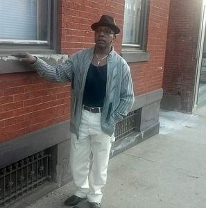 Meet your Posher, Larry